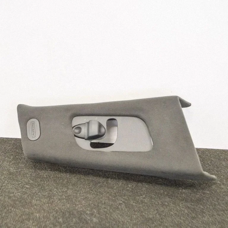 (B) pillar trim (top) 670010337