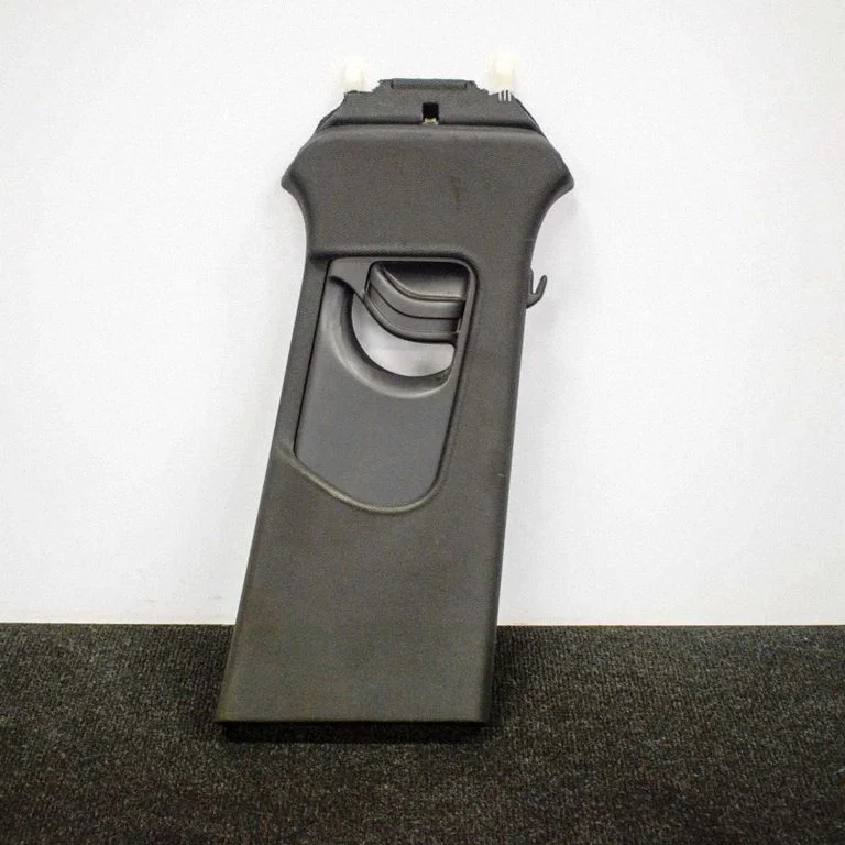(B) pillar trim (top) – Audi RS Q3 (2013-2018)