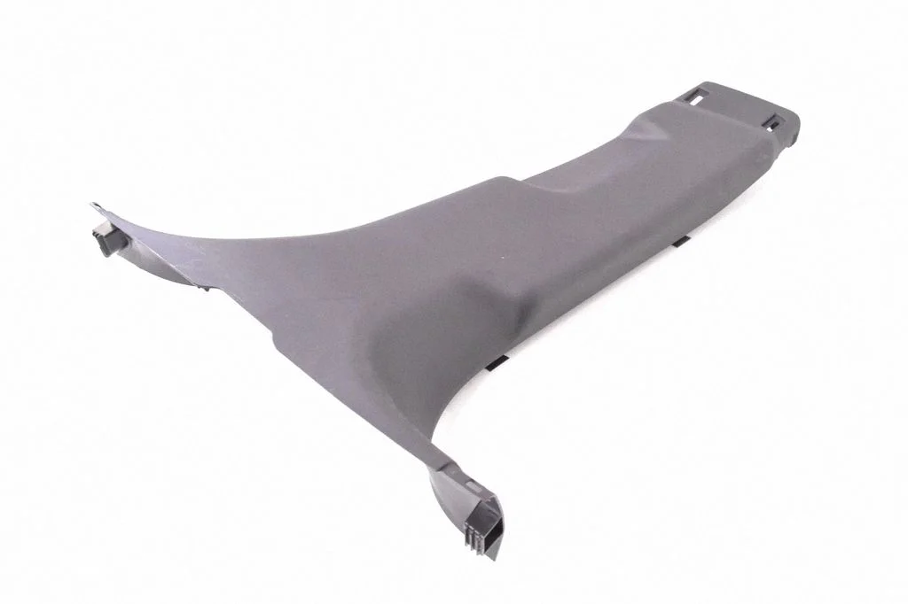 (B) pillar trim (top) HK8331056ADW
