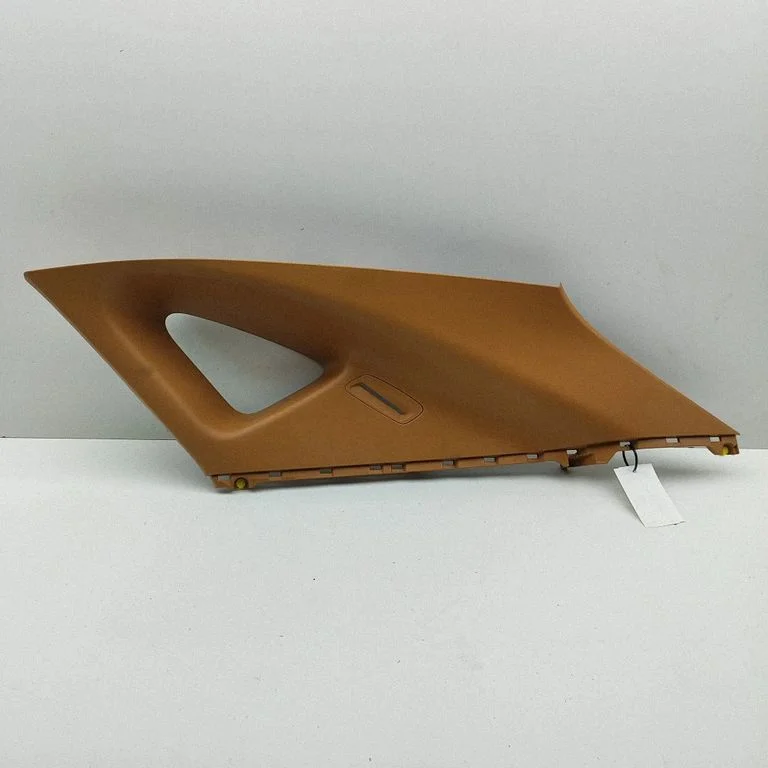 (C) pillar trim – Lexus NX (2021-)