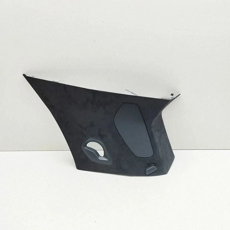 (C) pillar trim – BMW X7 G07 (2018-)