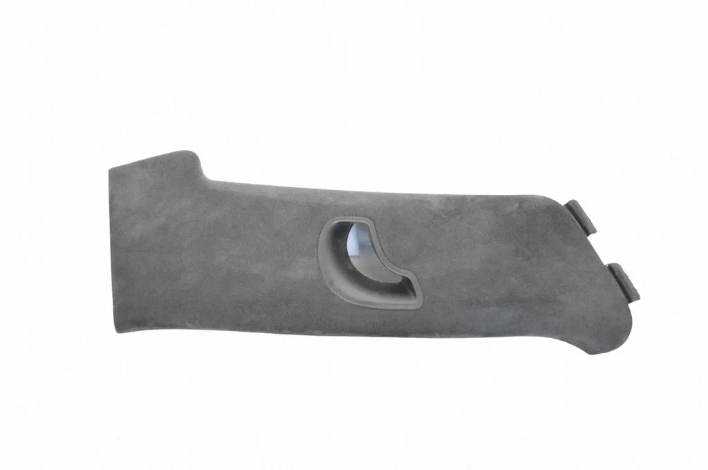 (C) pillar trim – Porsche Cayenne (92A) (2010-2017)