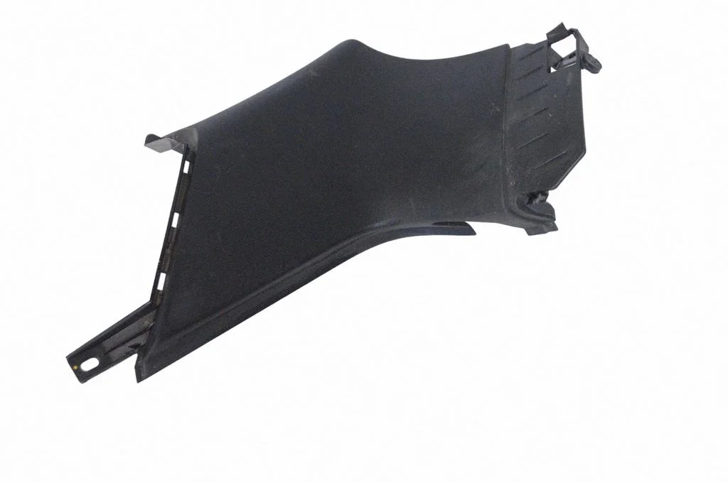 (C) pillar trim – Audi Q5 SQ5 8R (2008-2017)