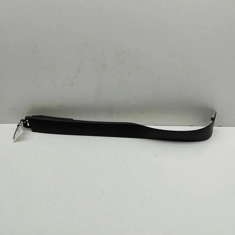 (C) pillar trim 107329400F