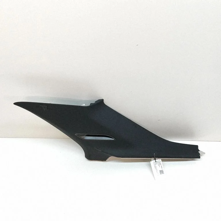 (C) pillar trim A1676909404