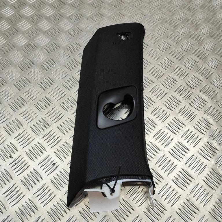 (C) statņa apdare – BMW X5 F15 (2013-2017)
