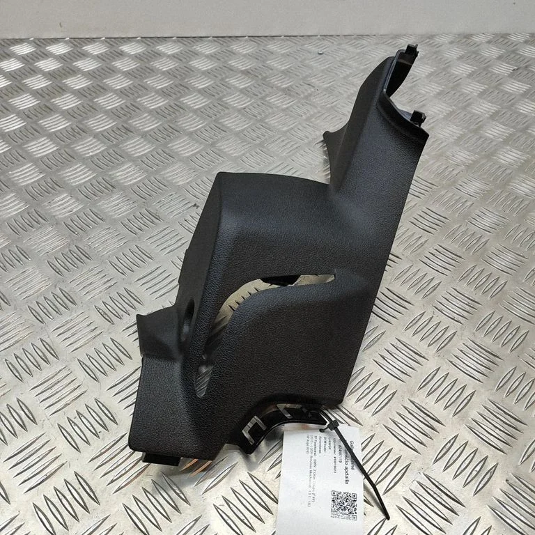 (C) statņa apdare – BMW 2. sērija F44 (2019-2024)