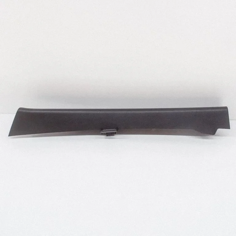 (C) pillar trim – Volvo S90, V90 (2016-)
