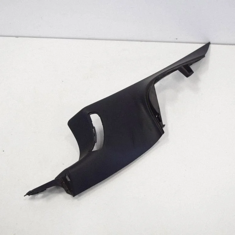(C) pillar trim 108628100F