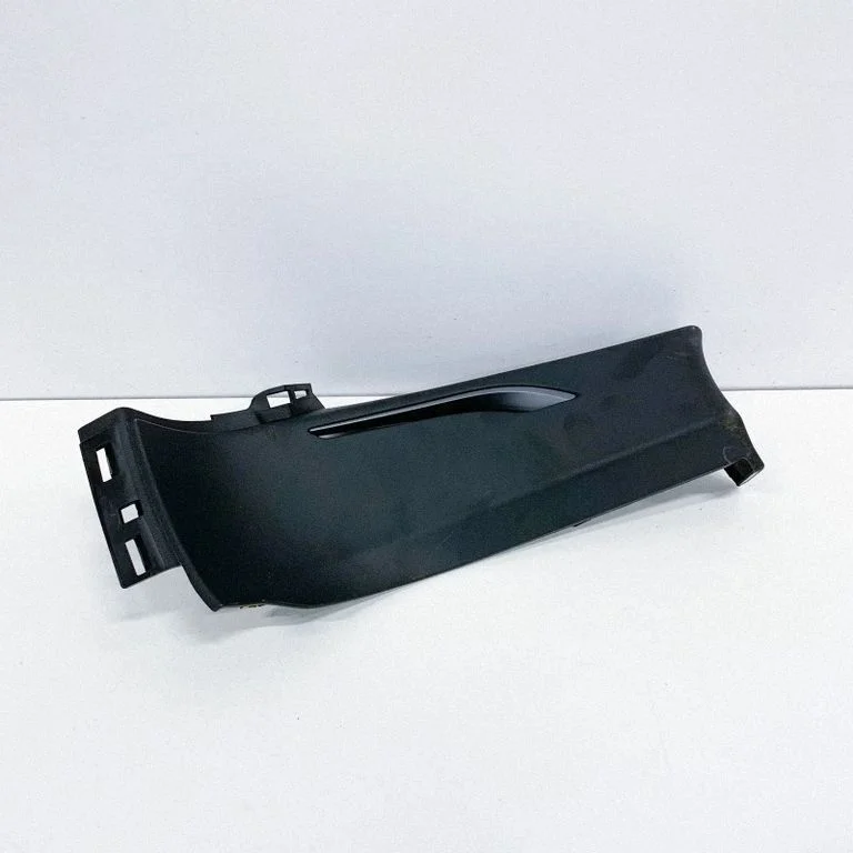 (C) pillar trim 102473000C