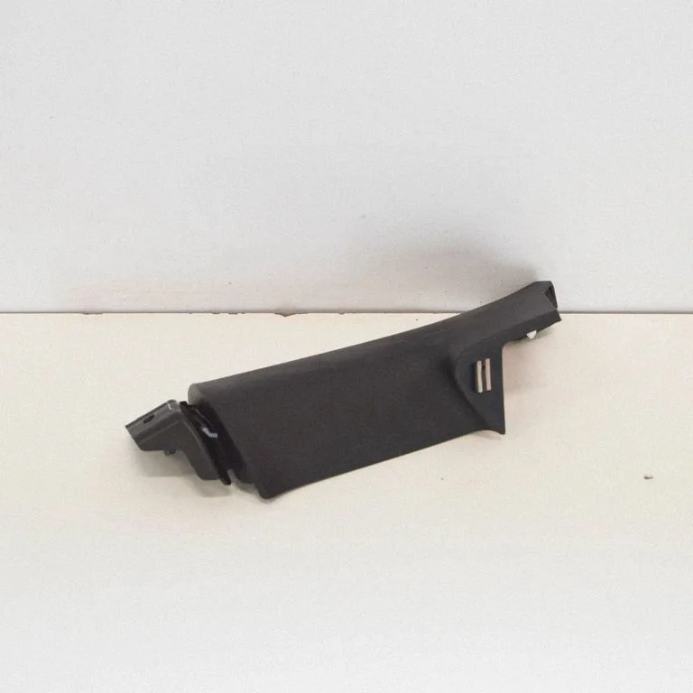 (C) pillar trim 108627390E