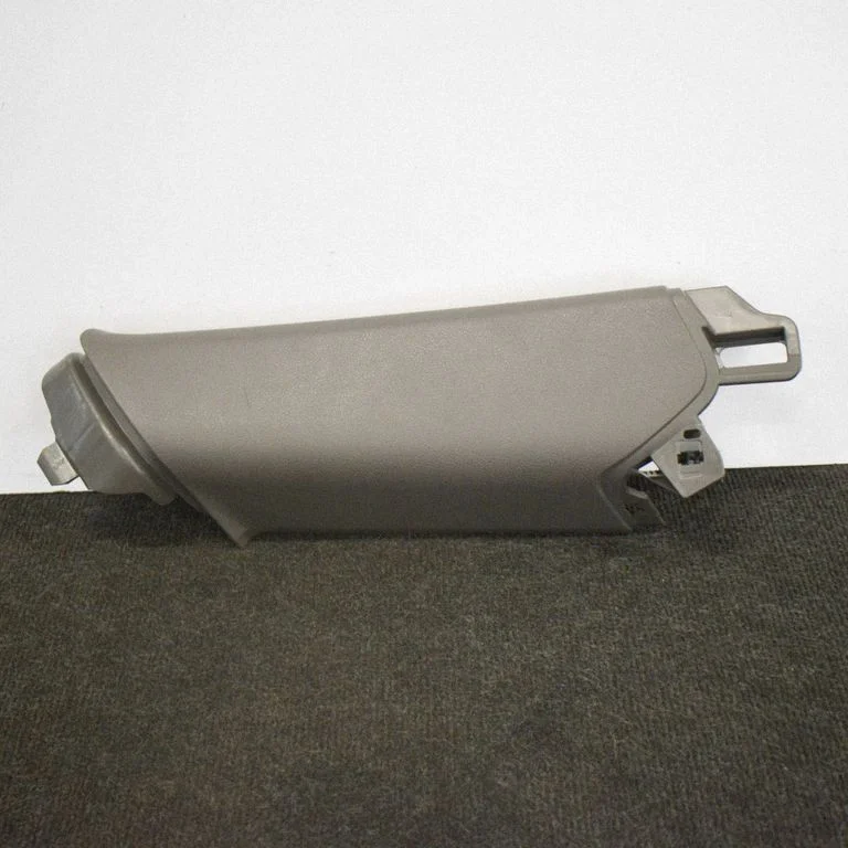 (C) pillar trim – Porsche Macan (95B) (2014-2018)