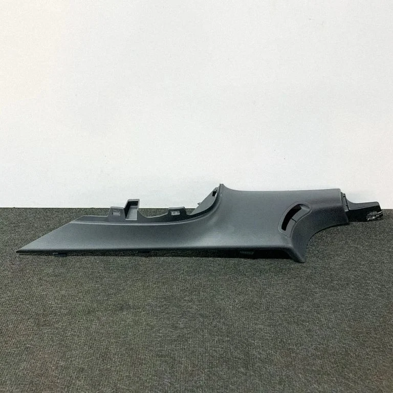 (C) pillar trim 108628100F