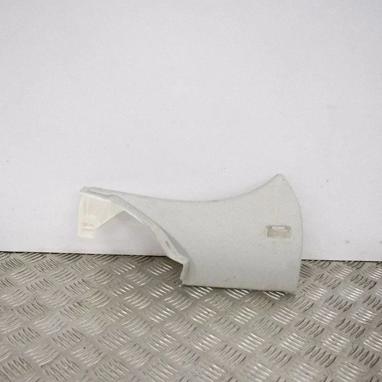 (C) pillar trim 8T8867245