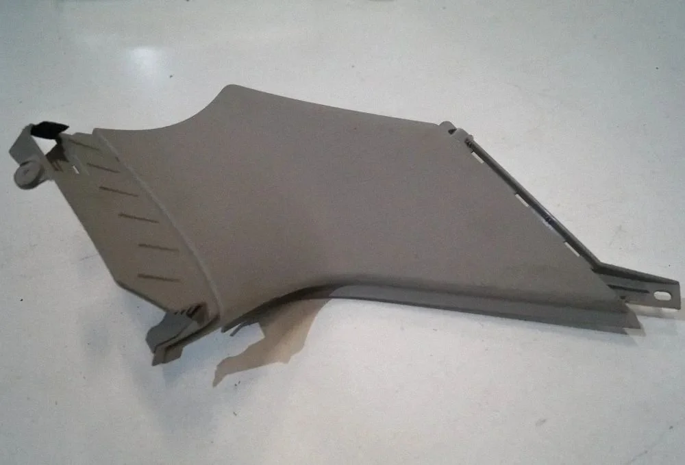(C) pillar trim – Audi Q5 SQ5 8R (2008-2017)