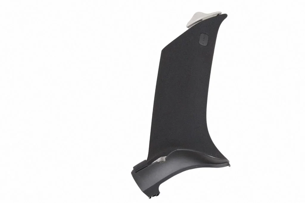 (C) pillar trim – Mercedes-Benz GLC-Class C253 (2016-)