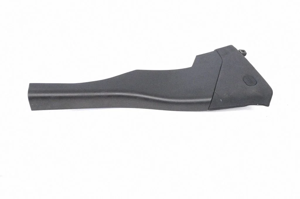 (C) pillar trim 670011412