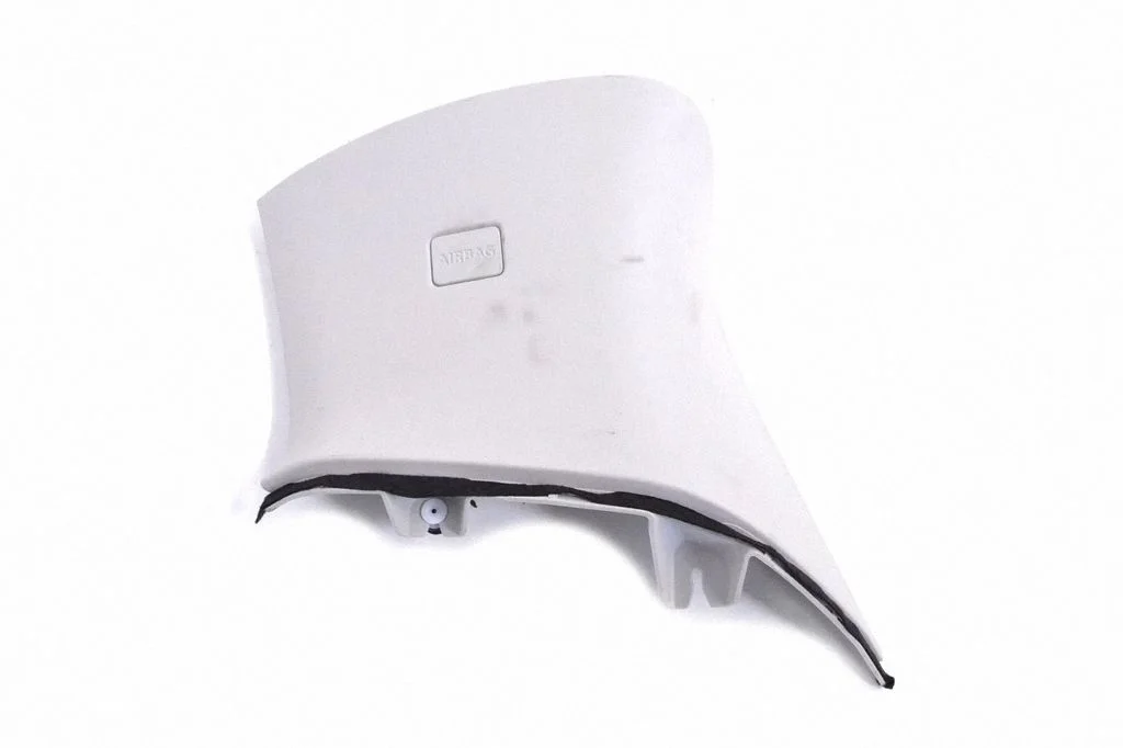 (C) pillar trim BJ32519A96AKW