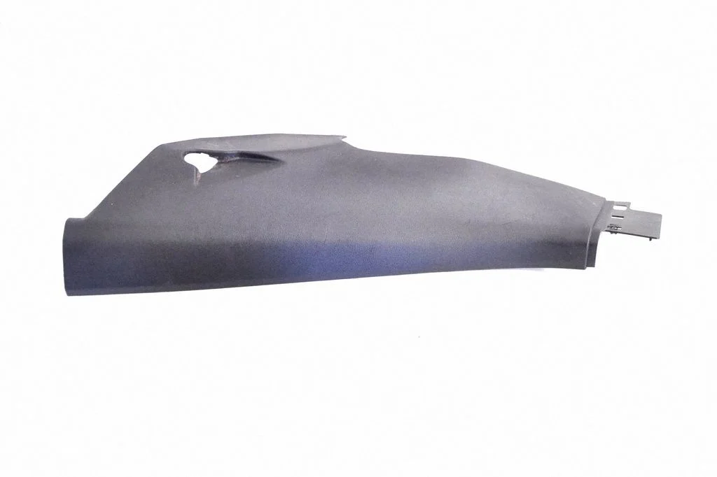 (C) pillar trim – Volkswagen Touareg II (2010-2018)