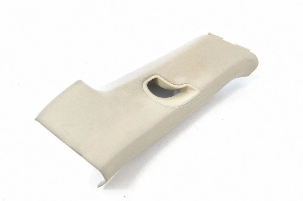 (C) pillar trim 7P6867241G