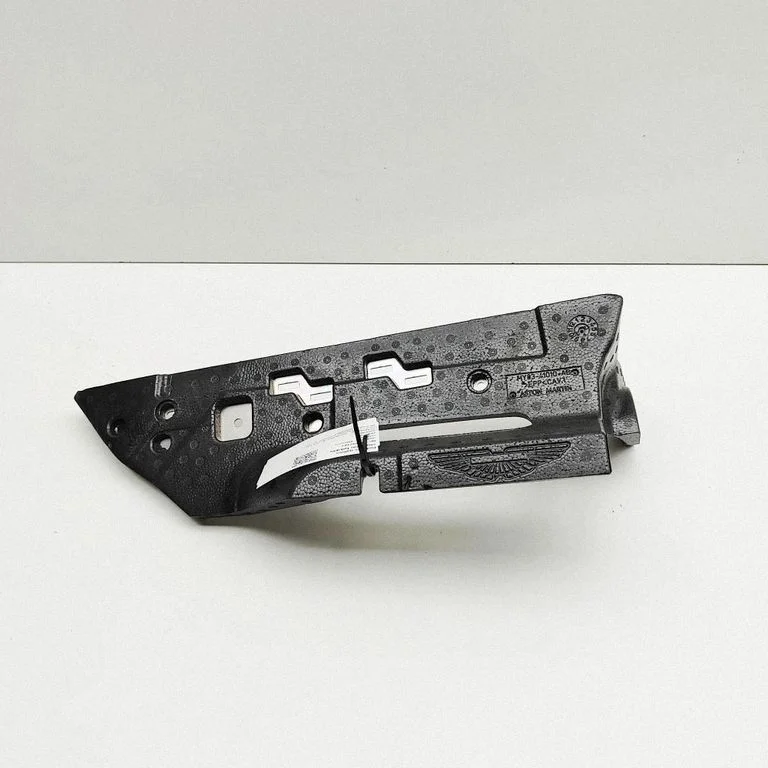 Aizmugurējā sliekšņa apdare (iekšējā) MY8341010AB