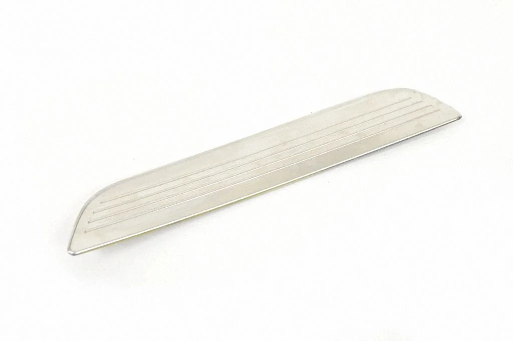 Aizmugurējā sliekšņa apdare (iekšējā) A2576802301