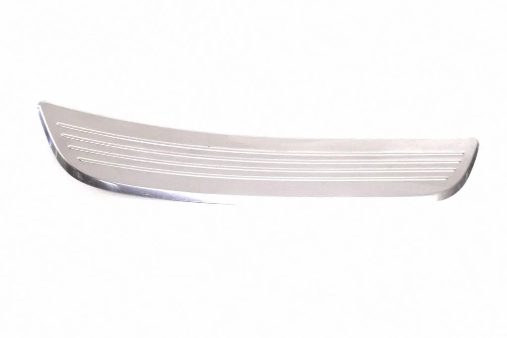 Aizmugurējā sliekšņa apdare (iekšējā) A2576802401