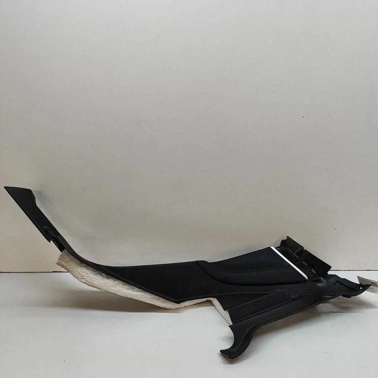 Rear sill trim cover 105449921C