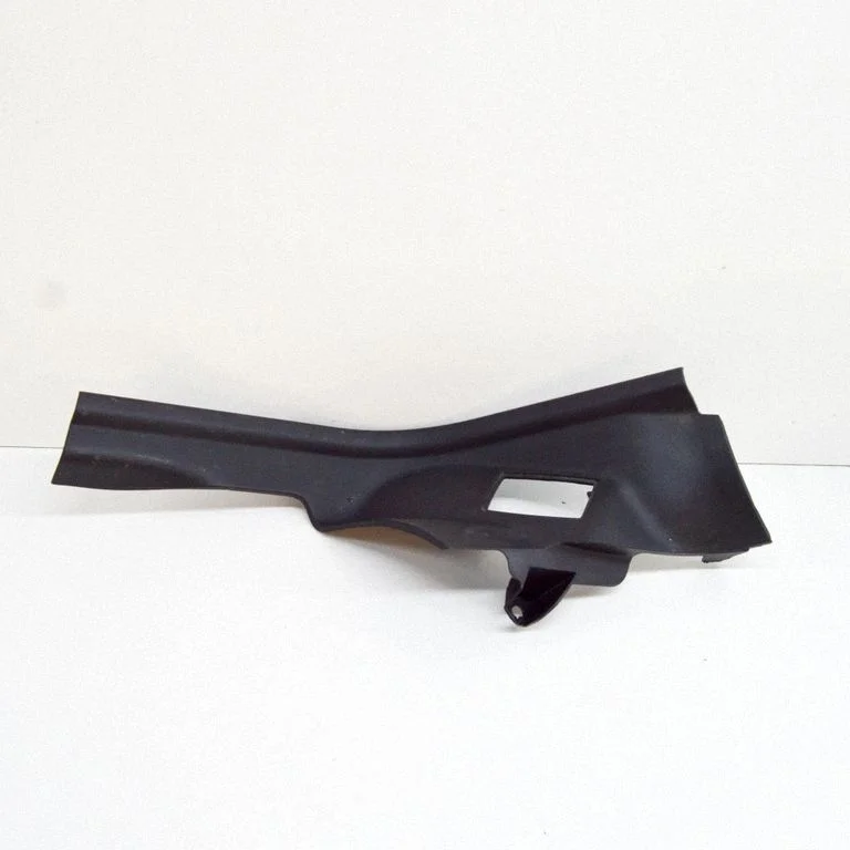 Rear sill trim cover 7432100