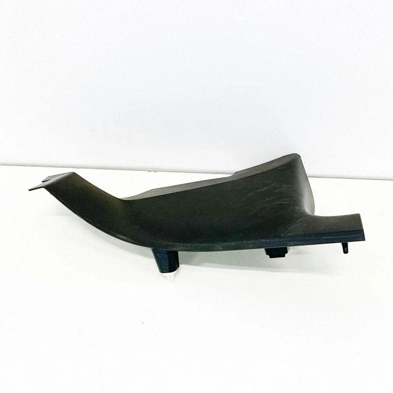Rear sill trim cover 1086488