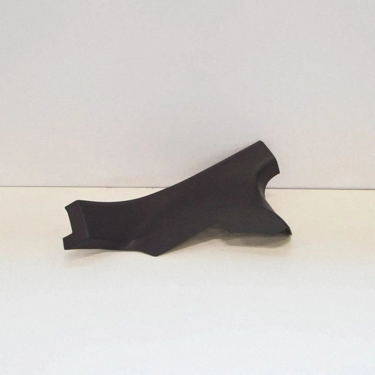 Rear sill trim cover 108630900E