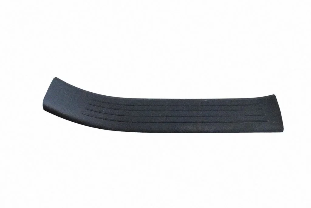 Rear sill trim cover A1676803501
