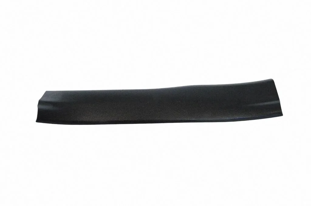 Rear sill trim cover 6791878010