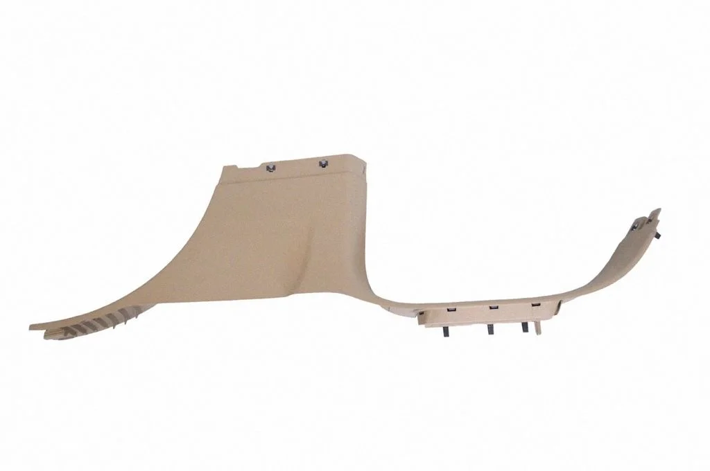 Aizmugurējā sliekšņa apdare (iekšējā) 7P0853370M