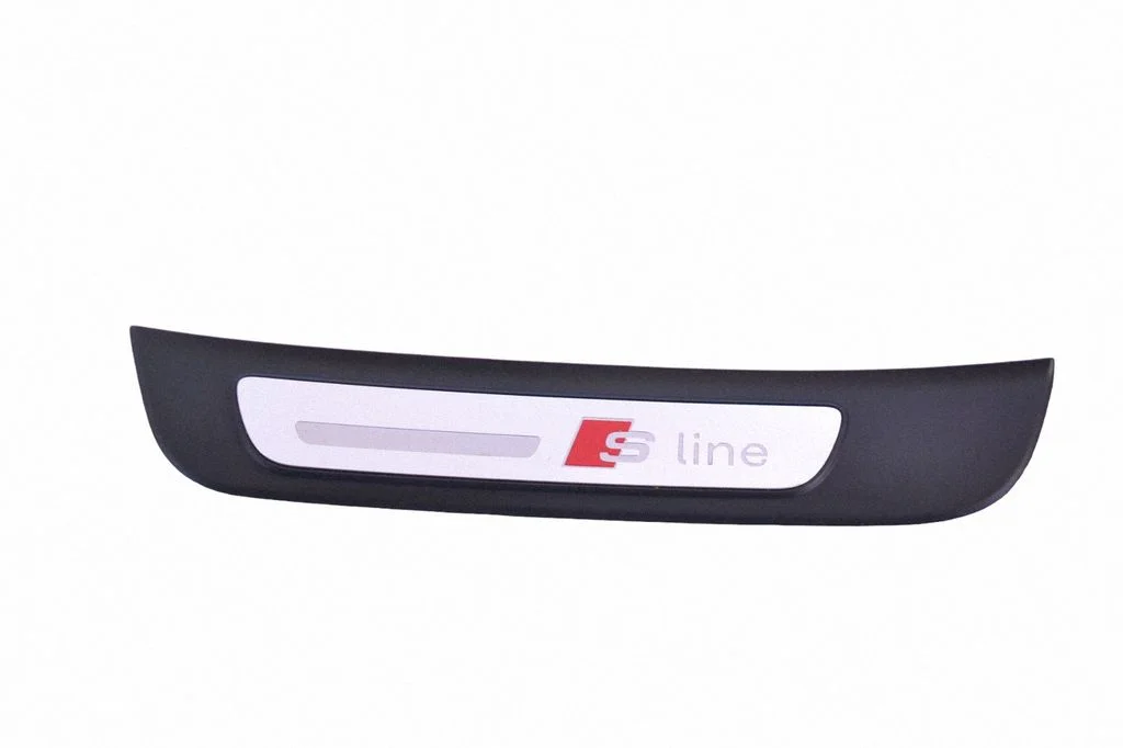 Aizmugurējā sliekšņa apdare (iekšējā) 4G8853375A