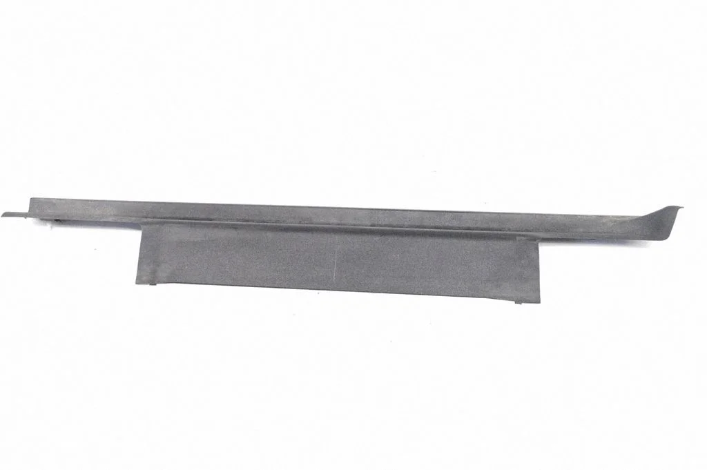 Aizmugurējā sliekšņa apdare (iekšējā) A2516800235