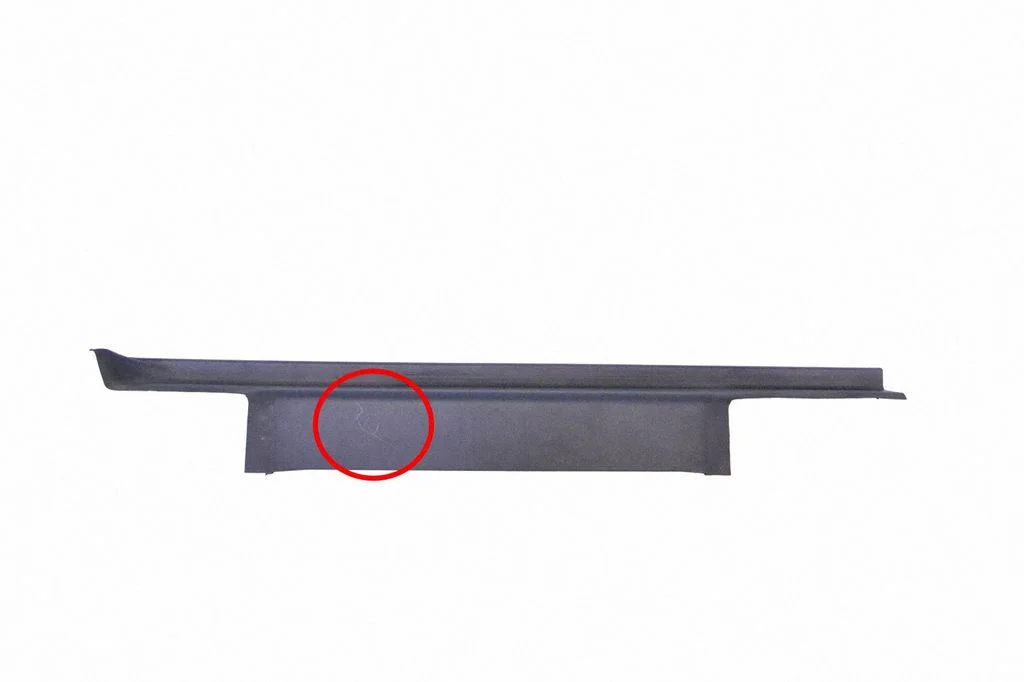 Aizmugurējā sliekšņa apdare (iekšējā) A2516800535