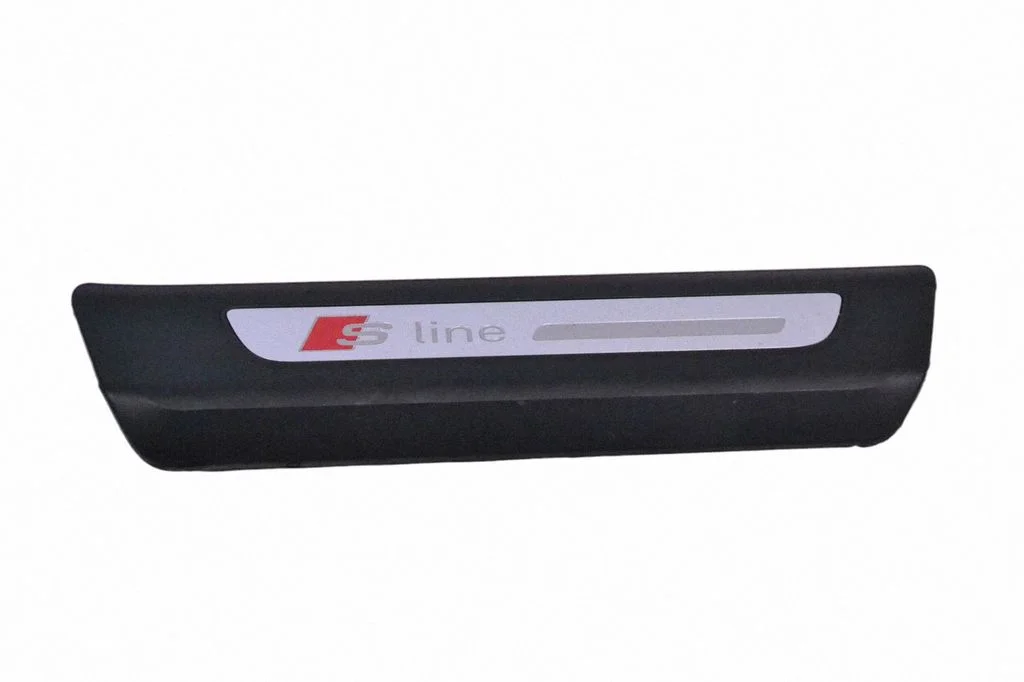 Rear sill trim cover 4M0853376C