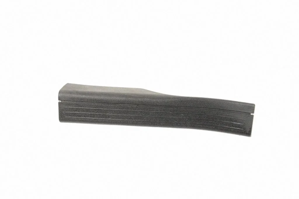 Aizmugurējā sliekšņa apdare (iekšējā) – Mercedes-Benz C klase AMG W204 (2007-2014)