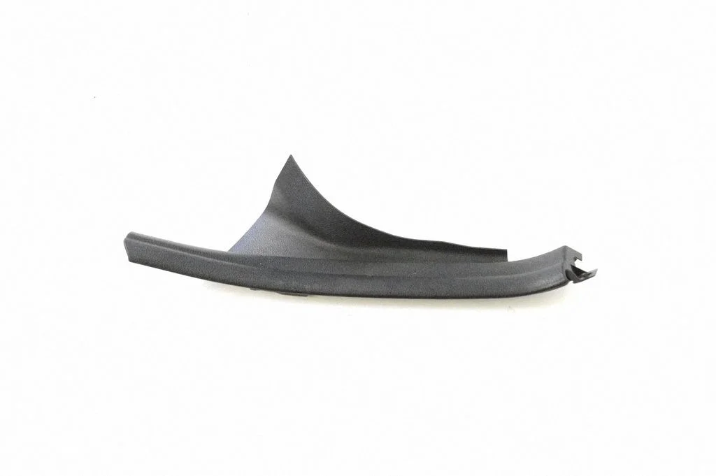 Aizmugurējā sliekšņa apdare (iekšējā) 7358047