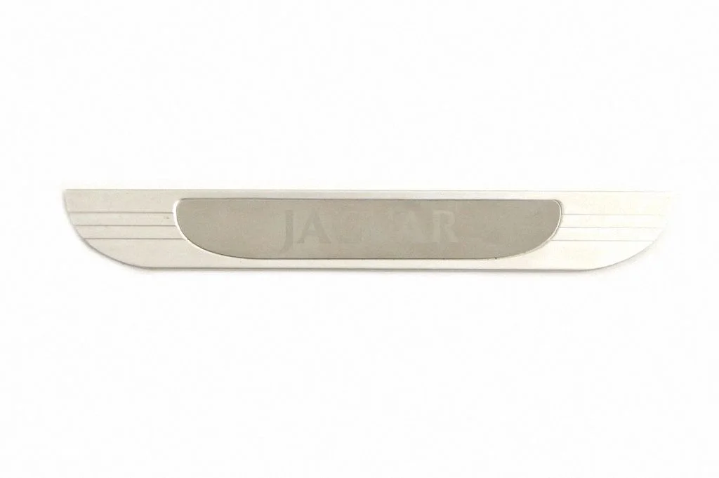 Aizmugurējā sliekšņa apdare (iekšējā) 1R8313244AD