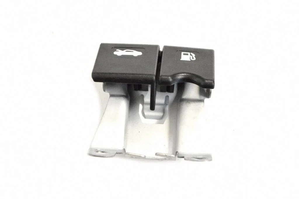 Engine bonnet (hood) release handle