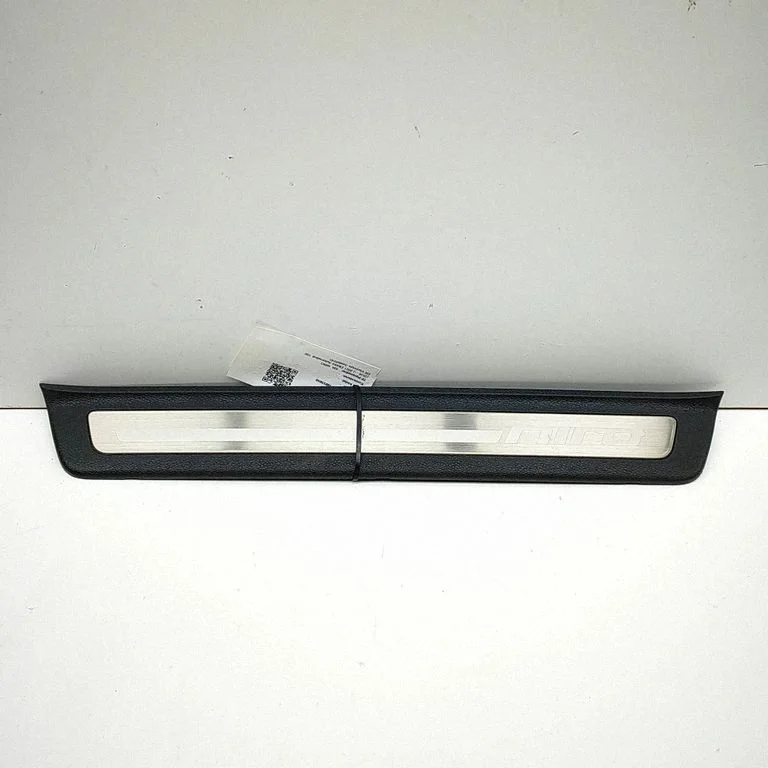 Priekšējā sliekšņa apdare (iekšējā) 85873G5100