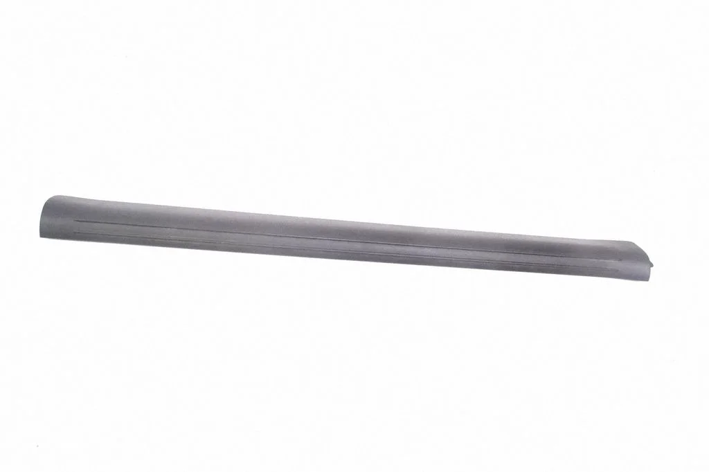 Priekšējā sliekšņa apdare (iekšējā) A1726800135