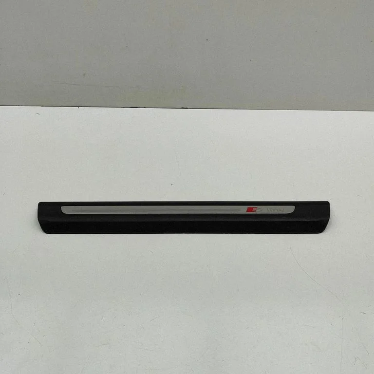 Front sill trim cover 4M0853373C
