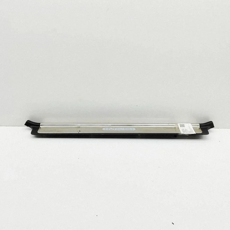Front sill trim cover NC1068720