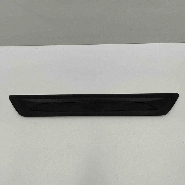 Front sill trim cover 7263315