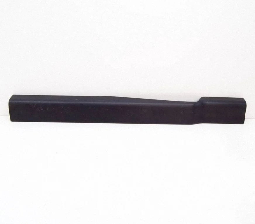 Front sill trim cover 7272380