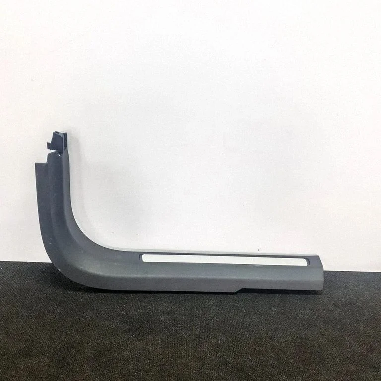 Priekšējā sliekšņa apdare (iekšējā) 31448015