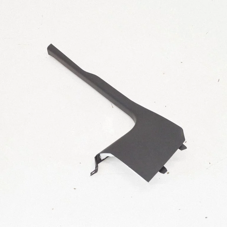 Front sill trim cover 108629300E
